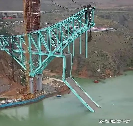 只差5米!黄河大桥深夜坍塌,20年老工程师:一个螺丝毁了所有?(组图) - 2