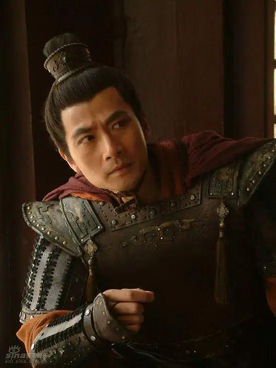 出道36年不温不火，老婆却靠一首歌红了35年，如今成春晚常客（组图） - 6