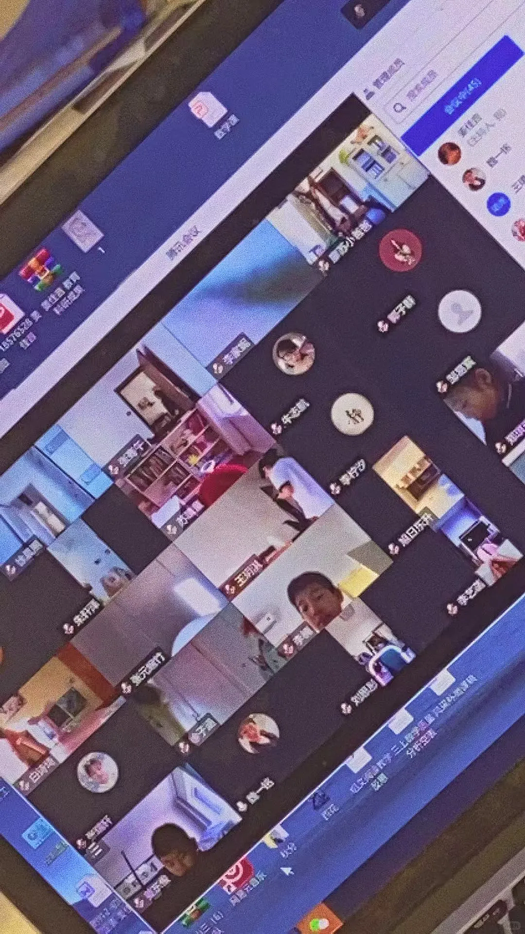 “00后凝视”在美国爆火，全网集体懵圈：太超前了，这眼神真是看不懂一点……（组图） - 19