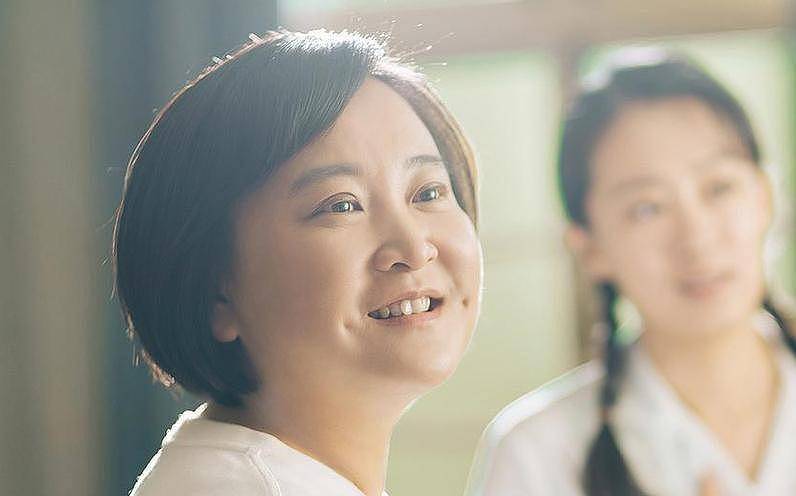 被综艺“开除“，消失1年后，贾玲官宣喜讯全网恭喜（组图） - 4