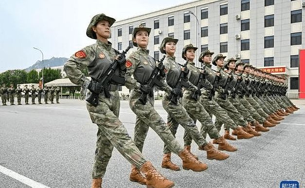九三阅兵第三次演练完成，首次亮相新型装备占比很大（组图） - 3