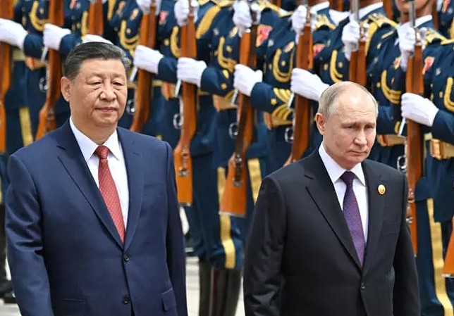 反日色彩太浓？日政府据报呼吁欧亚国家避免参加中国九三阅兵，网友吵翻（组图） - 9
