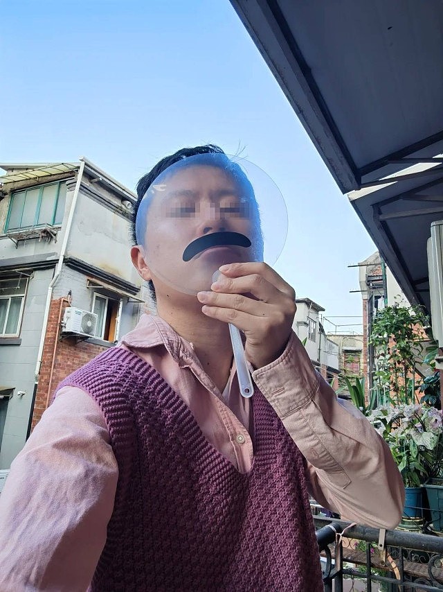 上海书展复刻鲁迅毛背心热卖！有作家称穿上写稿变快（组图） - 4