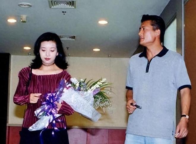 原来她是高曙光女儿，自己跟着妈妈江珊17年，却被异母弟弟继承千万家产（组图） - 1