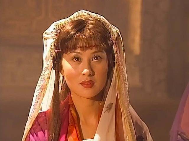 香港知名女星容貌大变,出席活动突然中途退场,患甲亢身体出问题(组图) - 6
