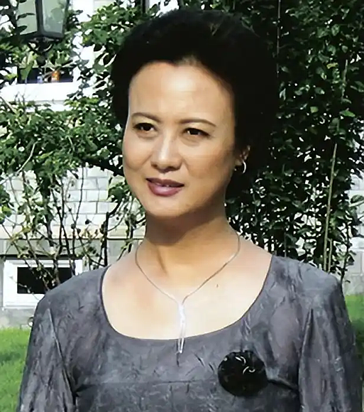 【情感】《长安的荔枝》里藏个星二代：母亲去世前将他“托孤”给海清，如今终于火了（组图） - 15