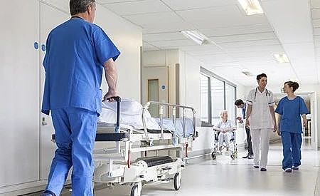 人间悲剧!新州妈妈在急诊室苦等14个小时,最终宝宝胎死腹中...(组图) - 2