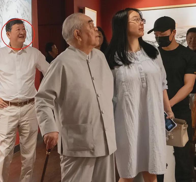 范曾好友透露内斗原因，继子继承北京房产，晒全家福挑衅亲女儿（组图） - 10