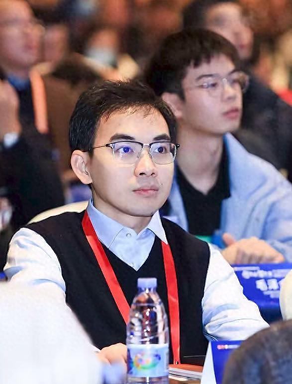 期货高手苏冰去世,年仅40岁,因过度劳累导致,8年狂赚3000万(组图) - 1