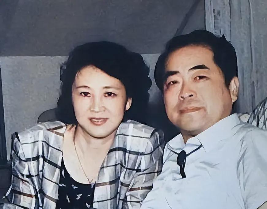 范曾好友透露内斗原因，继子继承北京房产，晒全家福挑衅亲女儿（组图） - 6