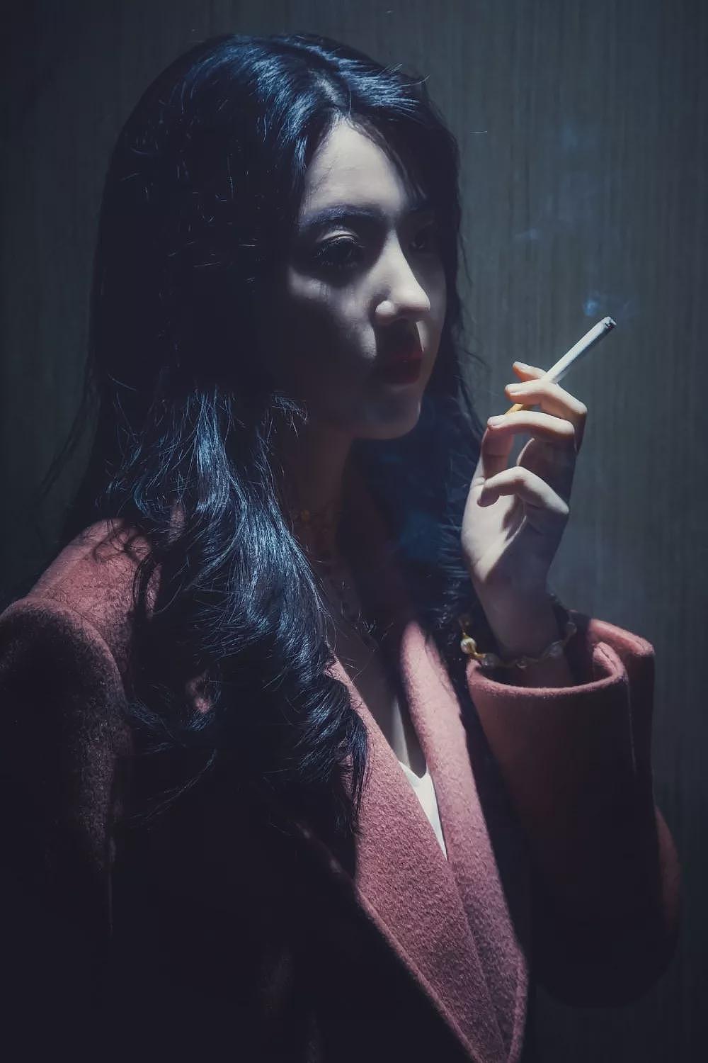 深扒疑似内娱前嫂子许荔莎：小透明成热搜常客（组图） - 38