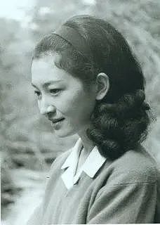 日本“平民皇后”超奢靡生活曝光!太子妃时期花13亿买衣服,网友:本来也是财阀千金!(组图) - 7