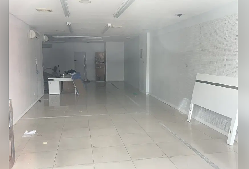 太狠了！华人家具店靠“只送不卖”吸金，如今卷款消失百人受害（组图） - 1