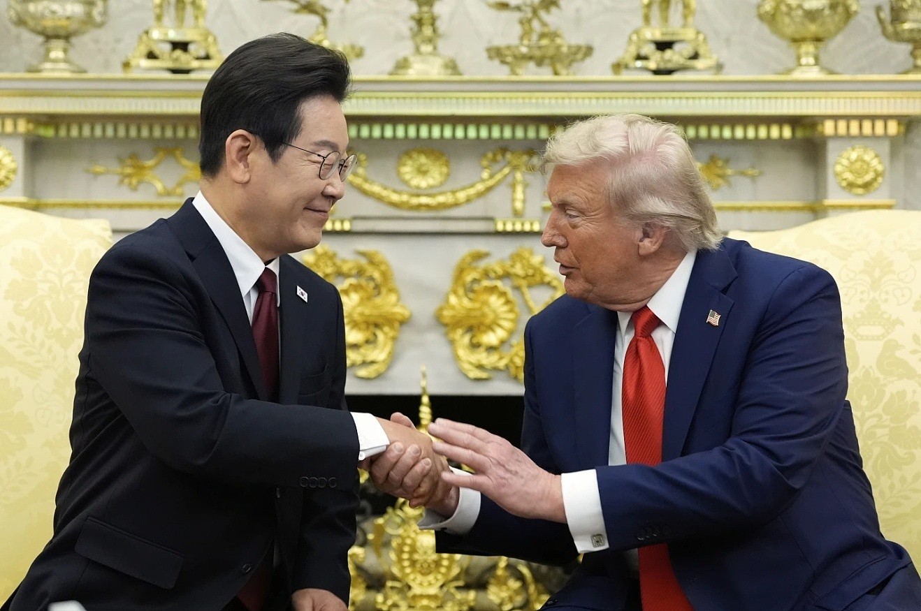 特朗普:不介意就美韩贸易协议进行重新谈判(图) - 1