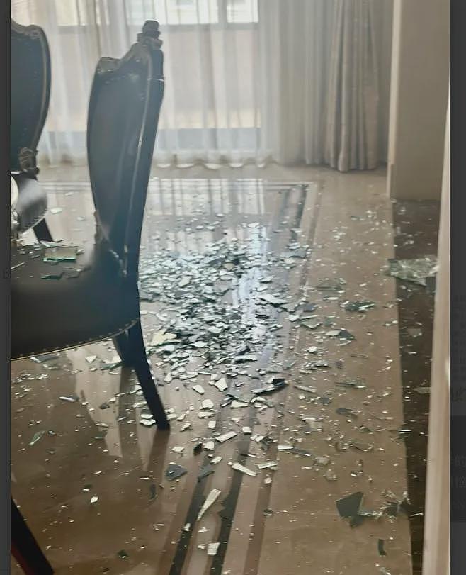 熊孩子火爆外网！只因拒绝送Labubu，就把亲戚小哥家砸了，损失40万...（组图） - 4