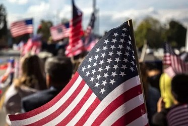 美国非移不愿遣返回国，将被驱逐到非洲乌干达（图） - 1