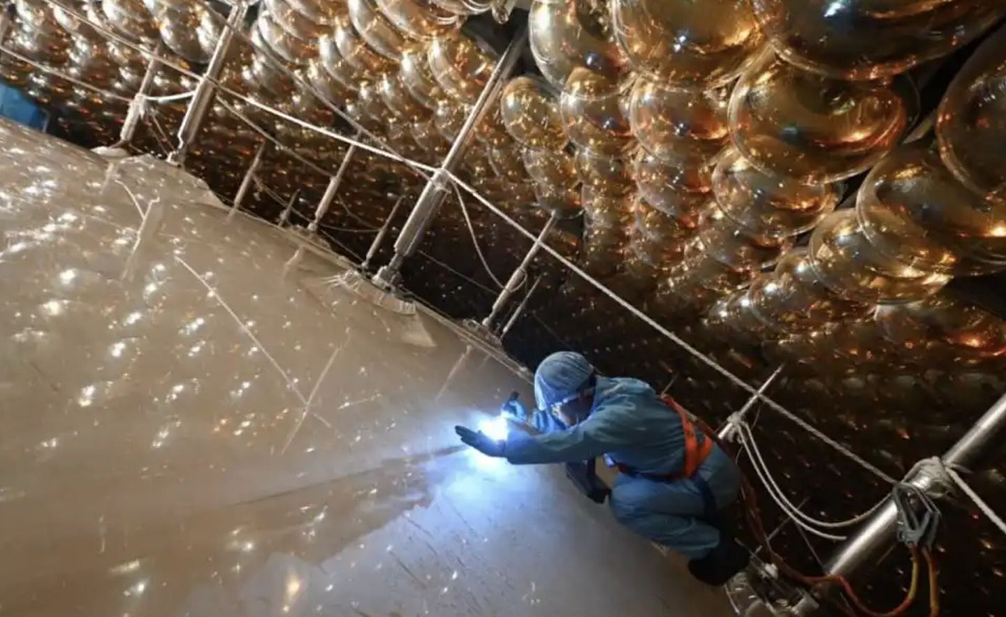 地下700米！中微子探测器正式启用，探究物质和宇宙本源（组图） - 3