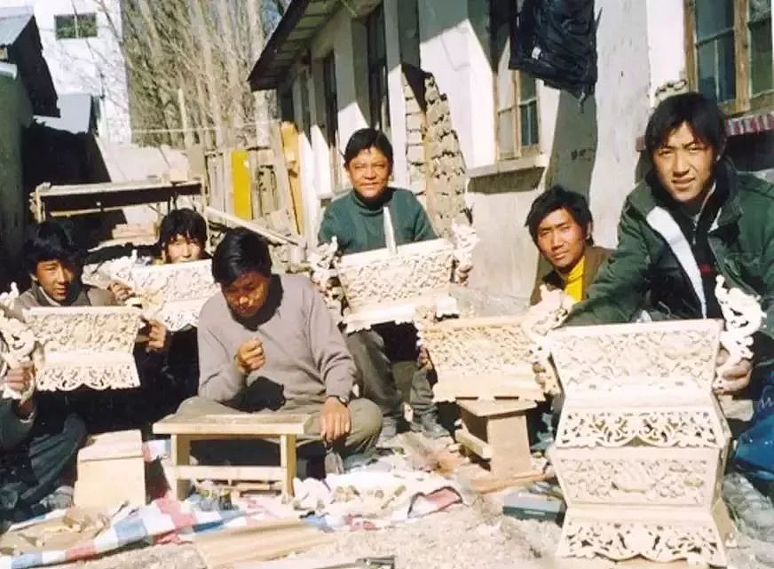 “英国不需要我”!80岁英国奶奶在成都住了17年,救了800多个中国家庭(组图) - 9
