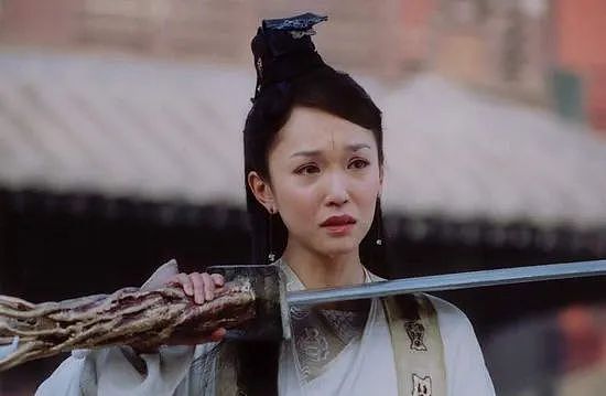为入狱老公高龄产子？未成年爱上亿万富豪，谈11年不旺夫遭劈腿，又谈20年父女恋把老公熬成爷？（组图） - 10