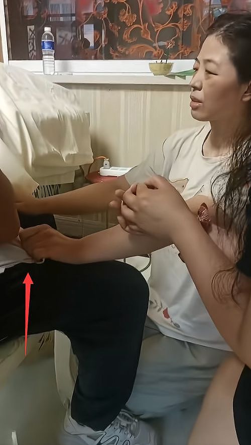 河北女子家暴去世后续，婆婆下跪求饶，被抓画面曝光，姚晨发声（组图） - 7