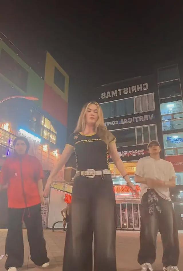 李国庆继女发文，本人身材火辣作风大胆，认识欧阳娜娜圈子很广（组图） - 14