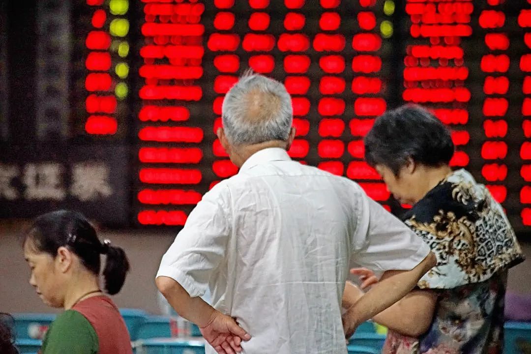 A股大涨创10年新高，普通人进场来得及吗？（组图） - 4