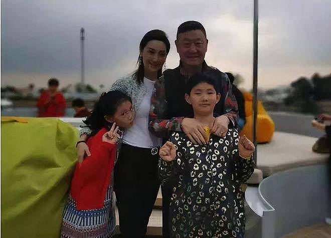韩磊被曝出轨致女生怀孕，承诺给女方100万却反悔，女方晒亲吻照（组图） - 14
