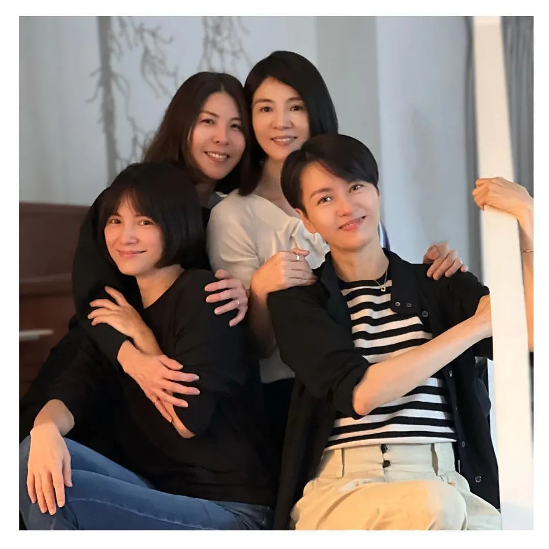 娱乐圈最“吓人”影后近照曝光，网友酸哭：童年阴影变童年女神（组图） - 36