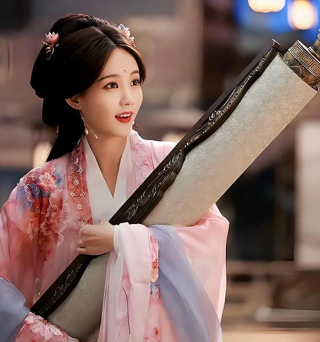 李一桐点掉旺夫痣，网友：她这是要逆天啊（组图） - 3