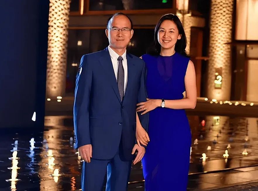 裁掉9大合伙人,套现230亿断腕!2022债务危机:郭广昌生死72小时(组图) - 13