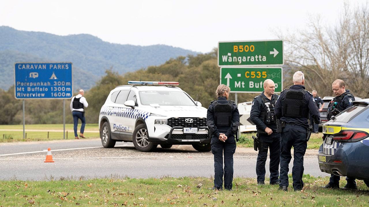 澳洲偏僻小镇罕爆枪击案，2警员遭伏击亡，枪手为极端反政府分子（组图） - 1
