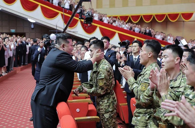 再现教科书上的堵枪眼、炸碉堡、向我开炮：朝鲜公开援俄作战烈士事迹（组图） - 6