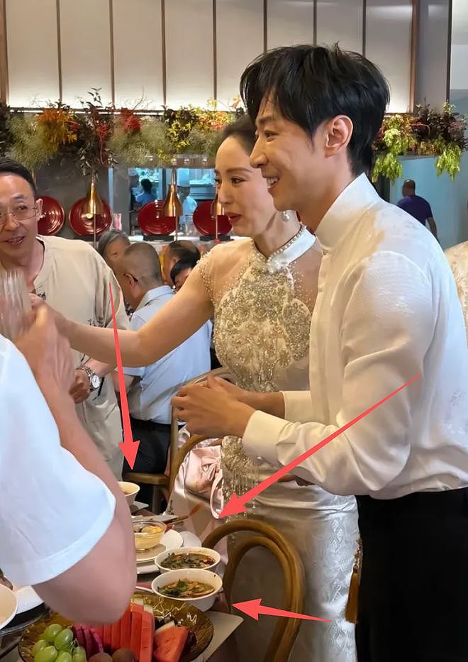 张维伊婚宴真实价格曝光，人均三百元，在当地扬眉吐气了（组图） - 8