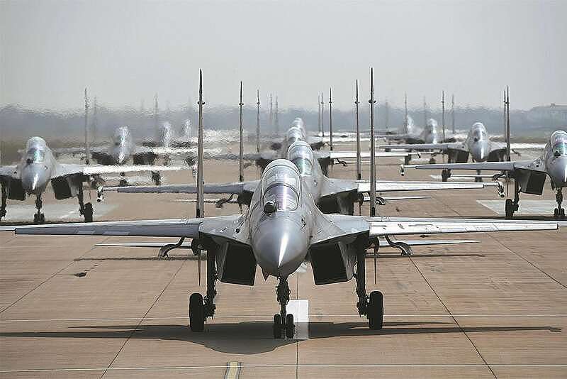 美媒：中国空军脱胎换骨，再也不是弱小对手了（组图） - 1