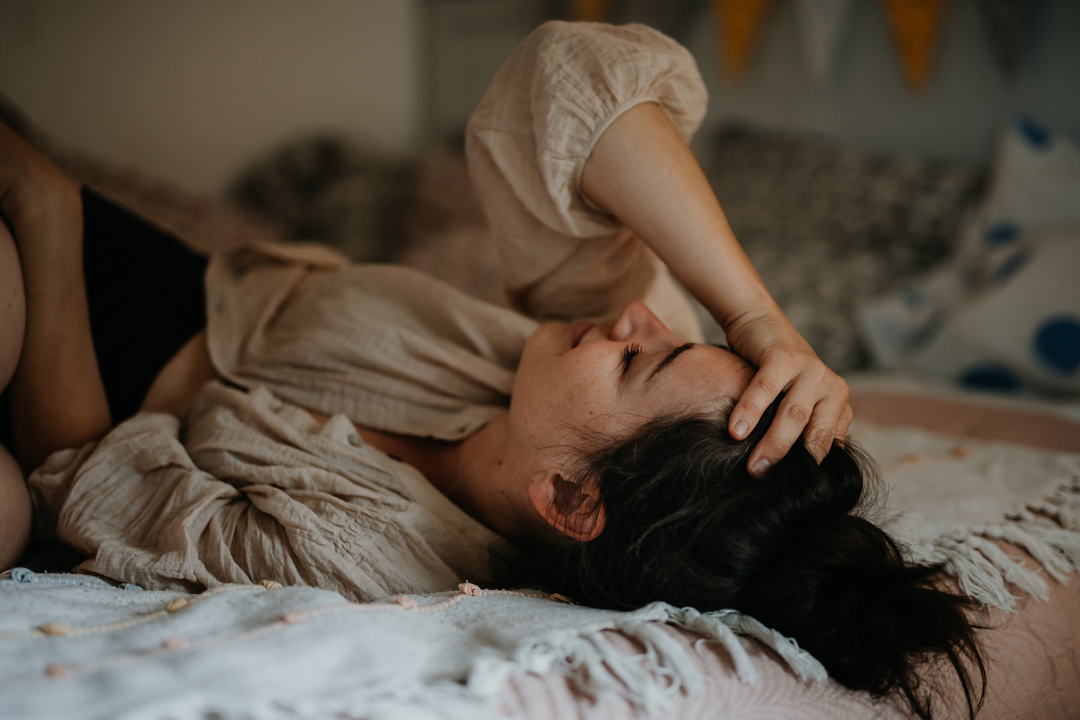 吓！美女网红来月经用棉条忘体内1个月，全身飘腐臭险丧命？（组图） - 12