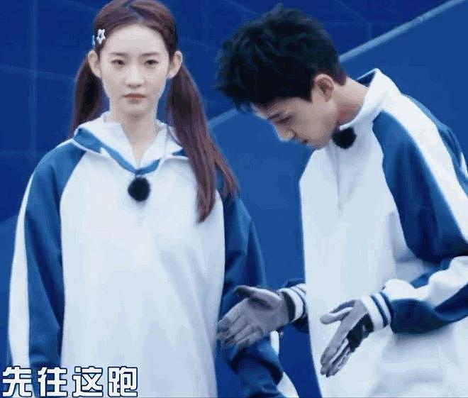 小花们的恋爱，主打一个“离经叛道”：求刺激还是为真爱？（组图） - 54