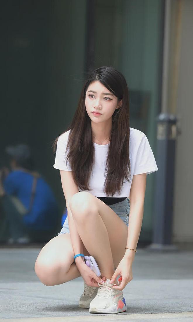 【美女】男人最顶不住的，牛仔裤辣妹身材，增添成熟气质，显示完美身材（组图） - 16