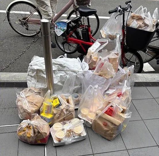 中国黄牛倒卖麦当劳又大量丢弃引众怒！日本网友发起抵制后发现日本麦当劳老板是中国人…（组图） - 9