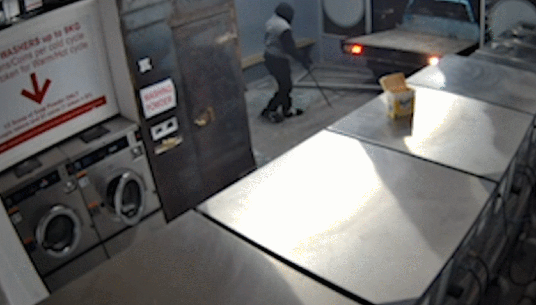 新西兰华人店铺半夜遭卡车破门！带走的东西太离谱，老板被气笑...（组图） - 6