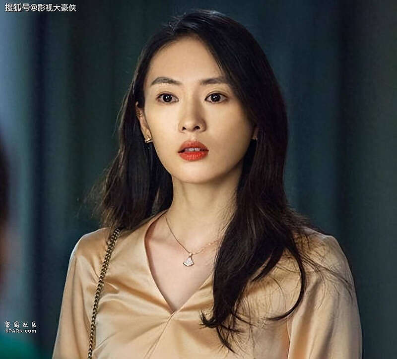 童瑶结婚不到六年，被拍深夜与男子动作亲密（组图） - 9