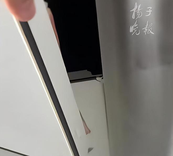 山东男子藏15000元私房钱压垮天花板，吊顶不堪重负现金撒一地，妻子：钱肯定是要不回去了（视频/组图） - 3