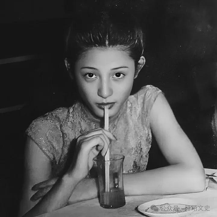 90岁老人旧照惊艳60万人：女生能漂亮到什么程度？（组图） - 2