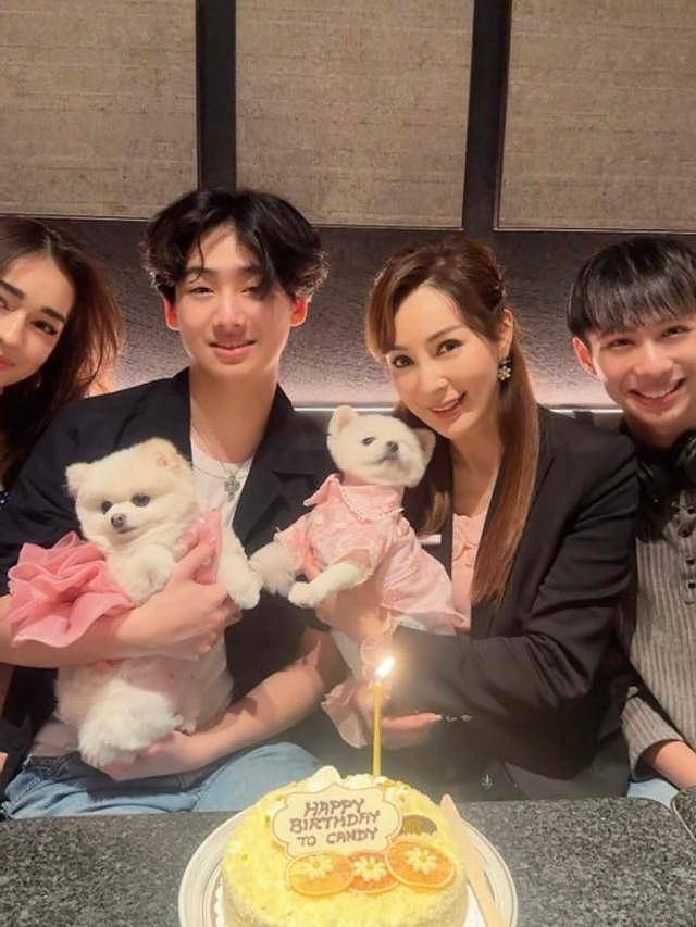 60岁香港女星穿校服装亮相活动，网友大赞是美魔女（组图） - 9