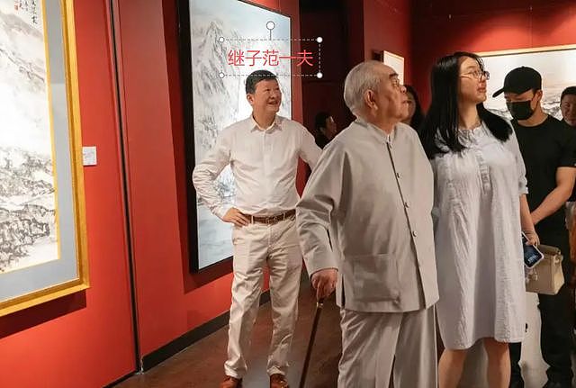 表面上德高望重，背地里却“玩得很花”，这些名人太令人意外了（组图） - 15