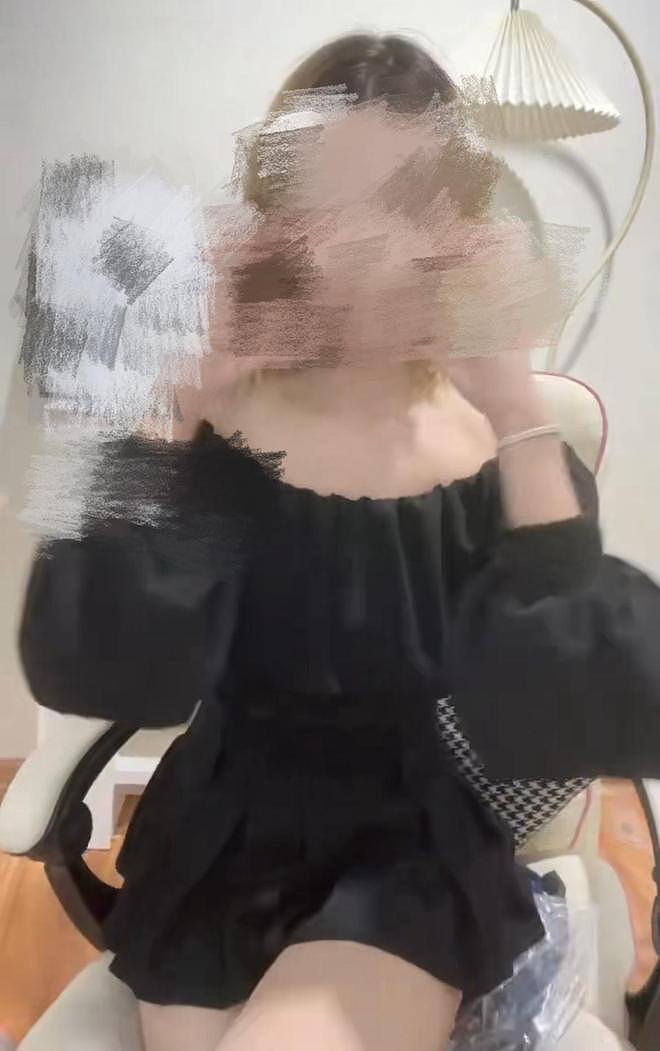 未成年主播黑产曝光:农村女孩被诱签天价合同,直播间遭'大叔'调戏,公司群发'撩汉攻略'