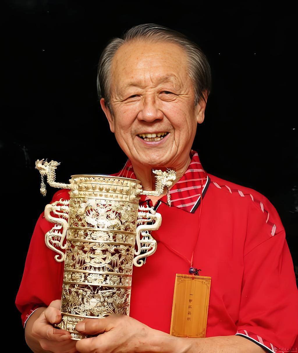 王文澜:与倪萍离婚被骂20年,儿子尊重他(组图) - 3
