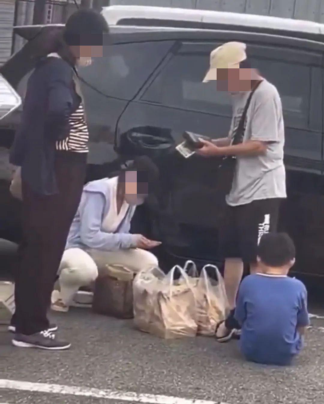 中国黄牛倒卖麦当劳又大量丢弃引众怒！日本网友发起抵制后发现日本麦当劳老板是中国人…（组图） - 4