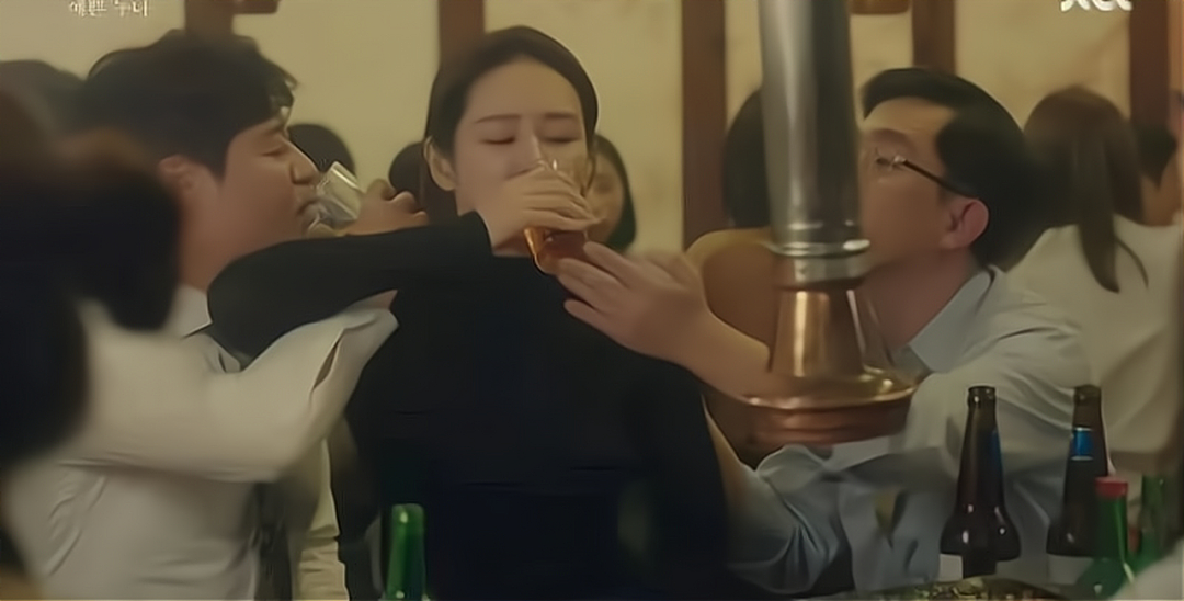 上飞机“选妃”，下飞机聊骚，川航宋白金是真猥琐…（视频/组图） - 15