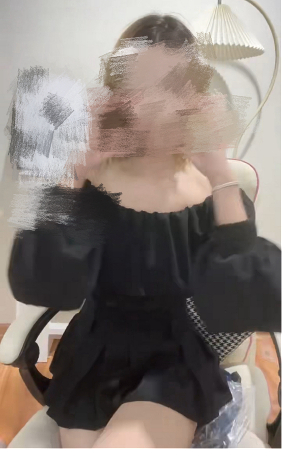 直播公司围猎初中辍学未成年农村女孩!被老板羞辱、工作被要求擦边、不想做了还要赔偿高额违约金(组图) - 3