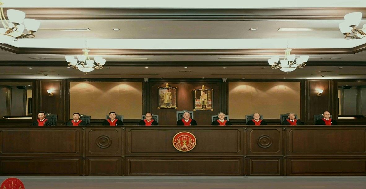 泰国总理涉违宪案，宪法法院裁定撤职！佩通坦：接受判决（组图） - 6